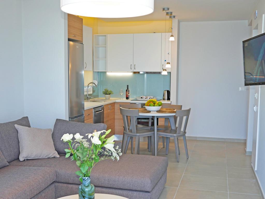 Sonja Beachfront Apartments Κάτω Δαράτσο Εξωτερικό φωτογραφία
